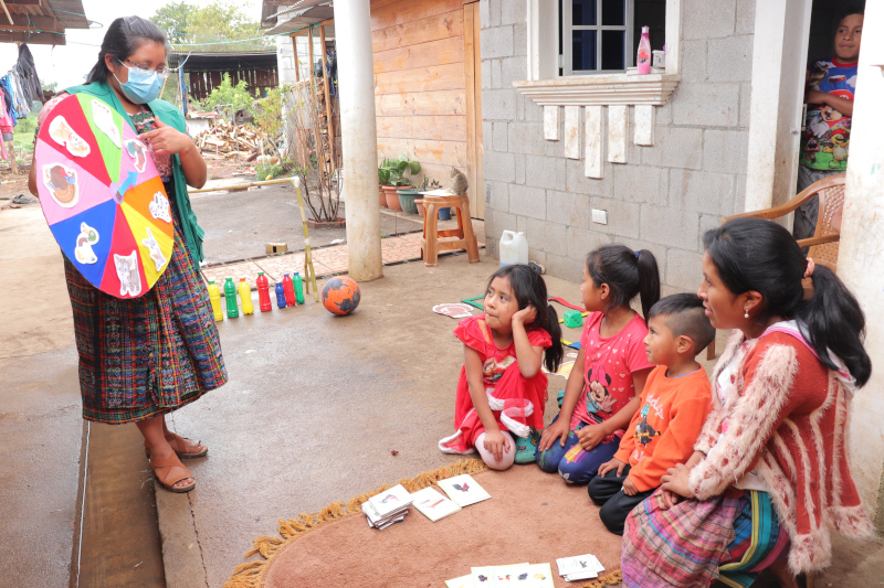 juegos-patio-guatemala-educo.JPG