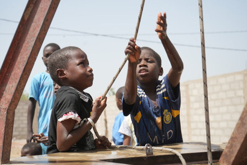 agua-senegal-pozo.JPG