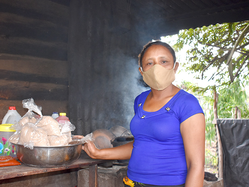 Nicaragua-mujeres-empoderadas-Karelia.jpg