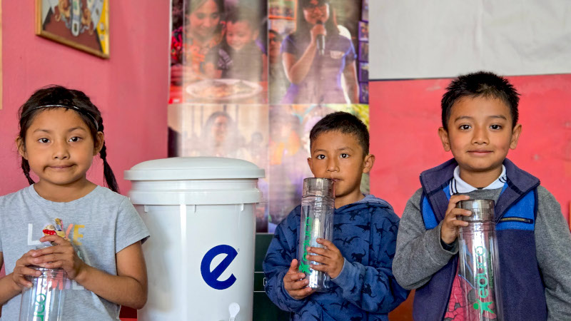 ecofiltro-guate-infancia.JPG