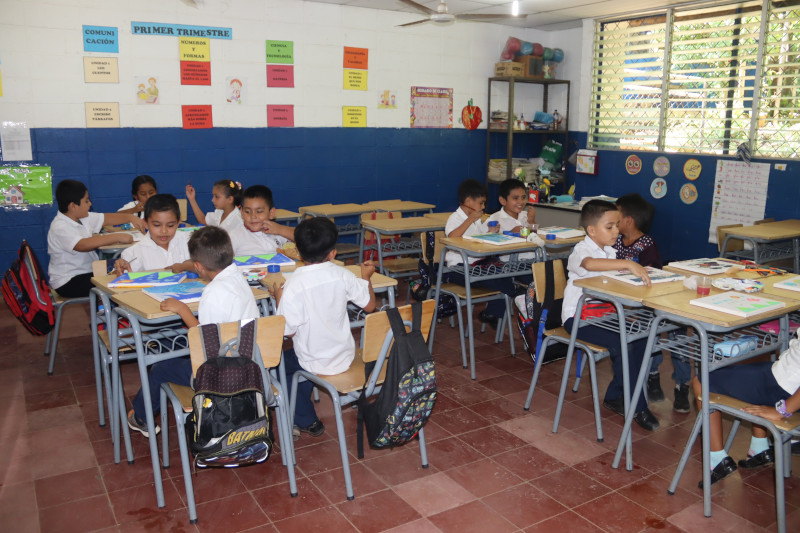escuela-segura-elsalvador.JPG