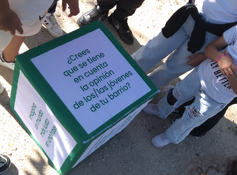 jovenes-participan-esp.jpg